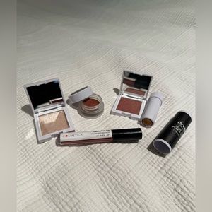 Cosmetica 2 eye shadows 2 blushes and a encore lip oil
